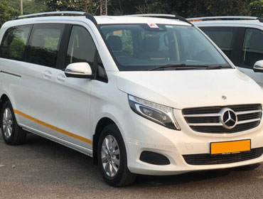 6-seater-mercedes-viano-imported-van-hire-india