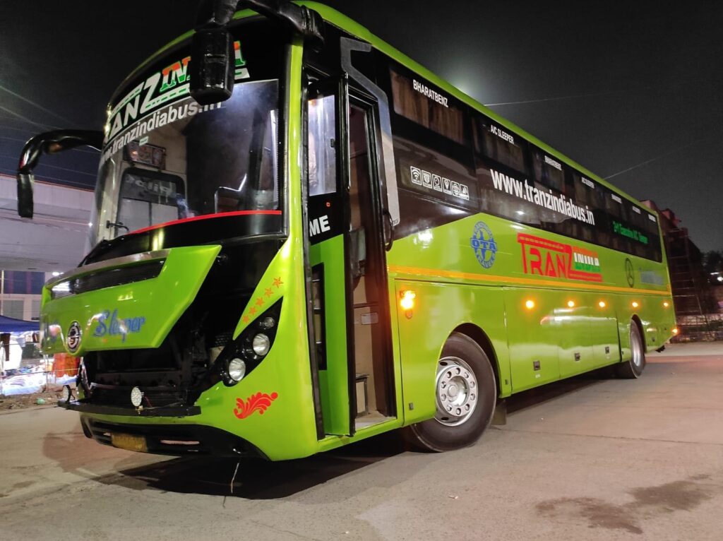 bharat-benz-bus-hire-service